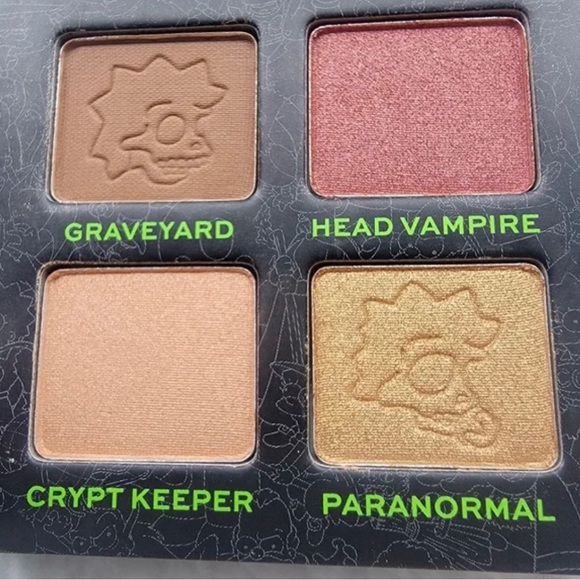 The Simpsons Makeup Revolution mini shadow Palette “Alien Maggie” - Picture 3 of 5
